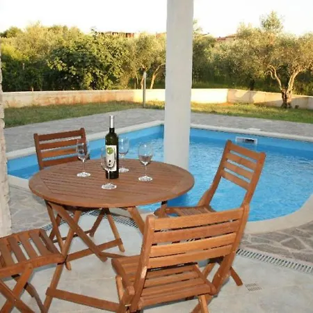 In Novigrad With Private Pool Сasa de vacaciones