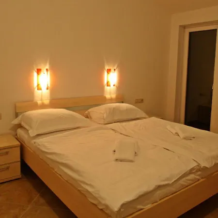 Classy In Novigrad With Private Pool Novigrad (Istria)