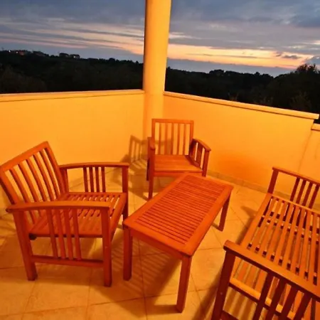 Classy In Novigrad With Private Pool Holiday home