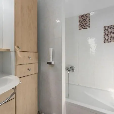 Holiday home Classy In Novigrad With Private Pool *